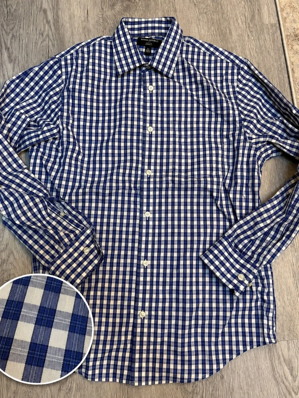 BANANA REPUBLIC Shirt Mens M 15-15.5 Non Iron Classic Fit 33-34 Dress Check Blue